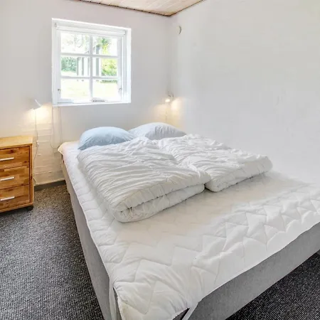 Berglind - 850m From The Sea By Interhome Hejls